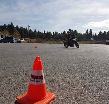MOTOSİKLET SÜRÜŞ EĞİTİMİ